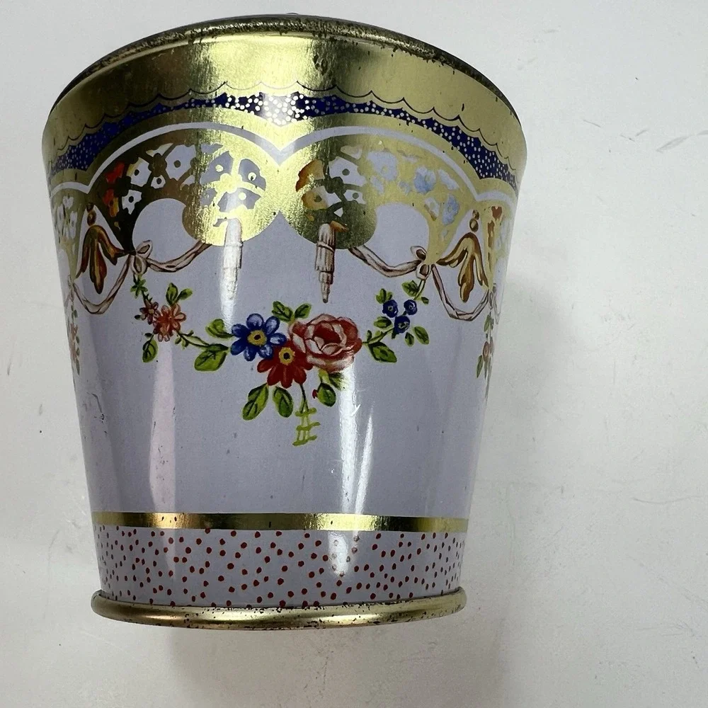 Elite Gift Boxes Wallace Collection Sevres Tin Lavender Gold Rose Finial Good